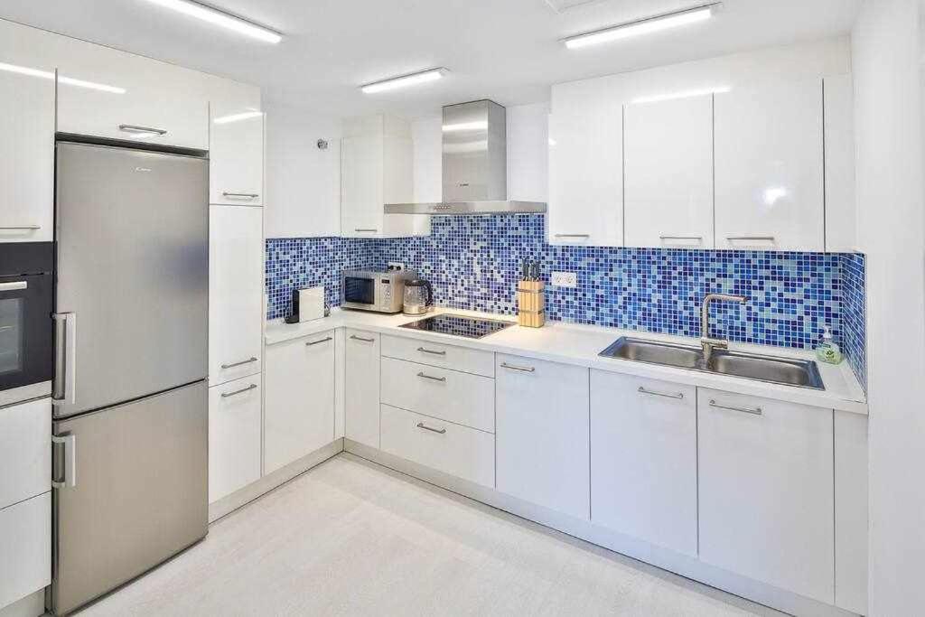 Puerto Banus Penthouse Apartment K1 Marbella Buitenkant foto