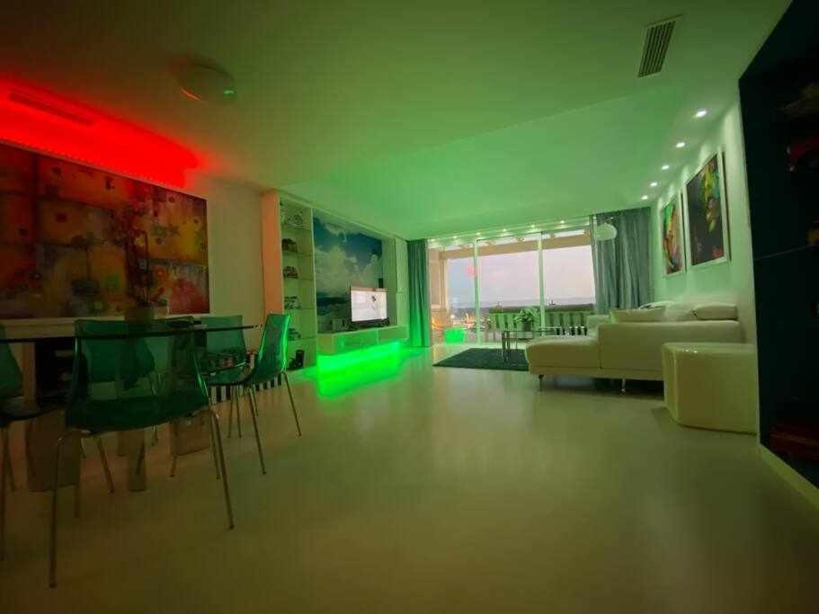 Puerto Banus Penthouse Apartment K1 Marbella Buitenkant foto